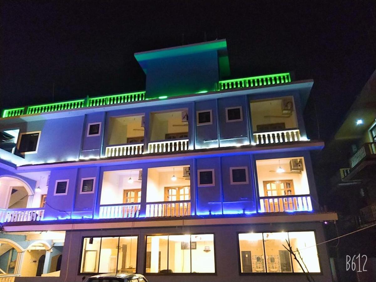 Dom'S Inn Калангуте Екстериор снимка